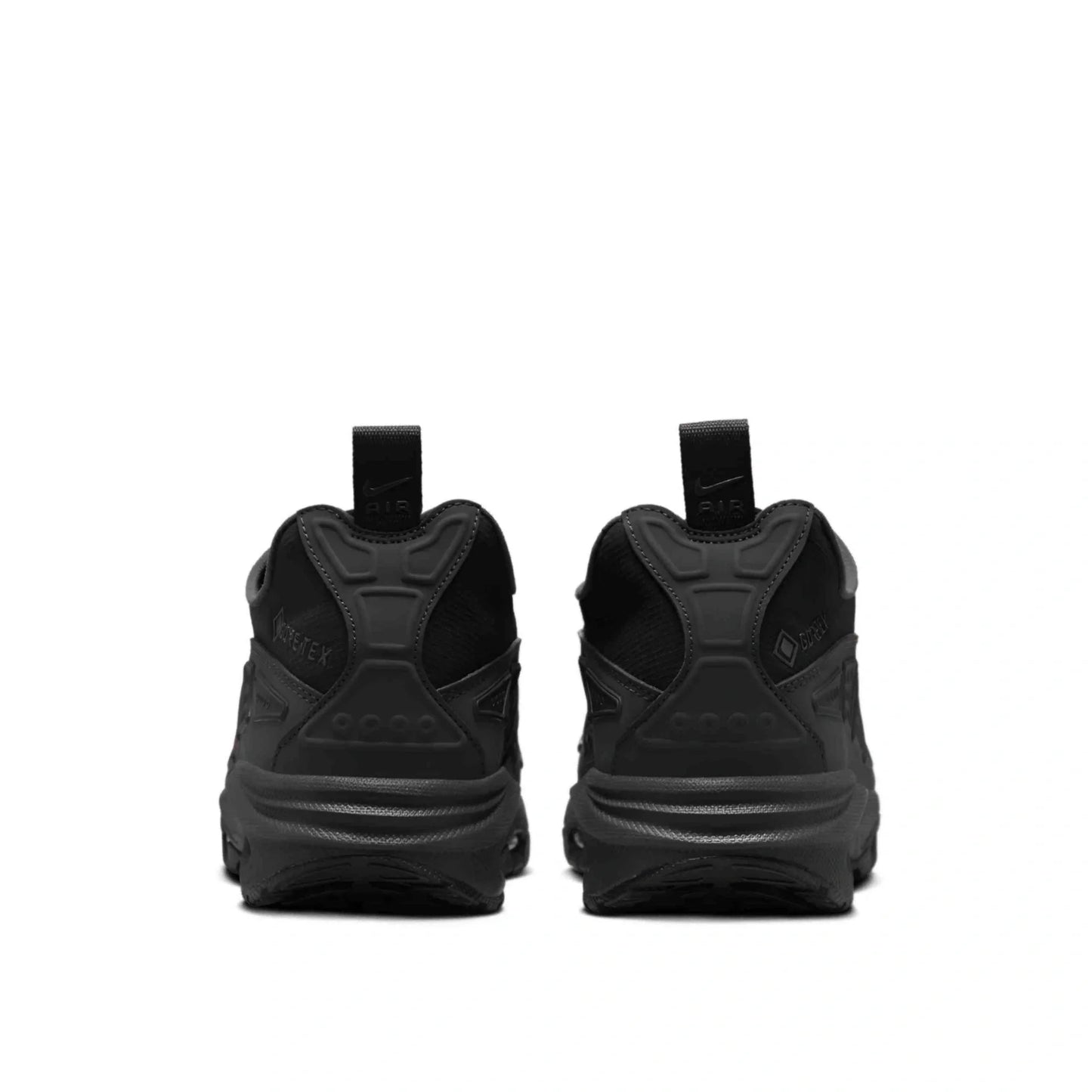 Nike Air Max SNDR GORE-TEX in Triple Black.