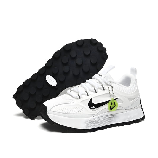 Nike Bailleli, white/black.