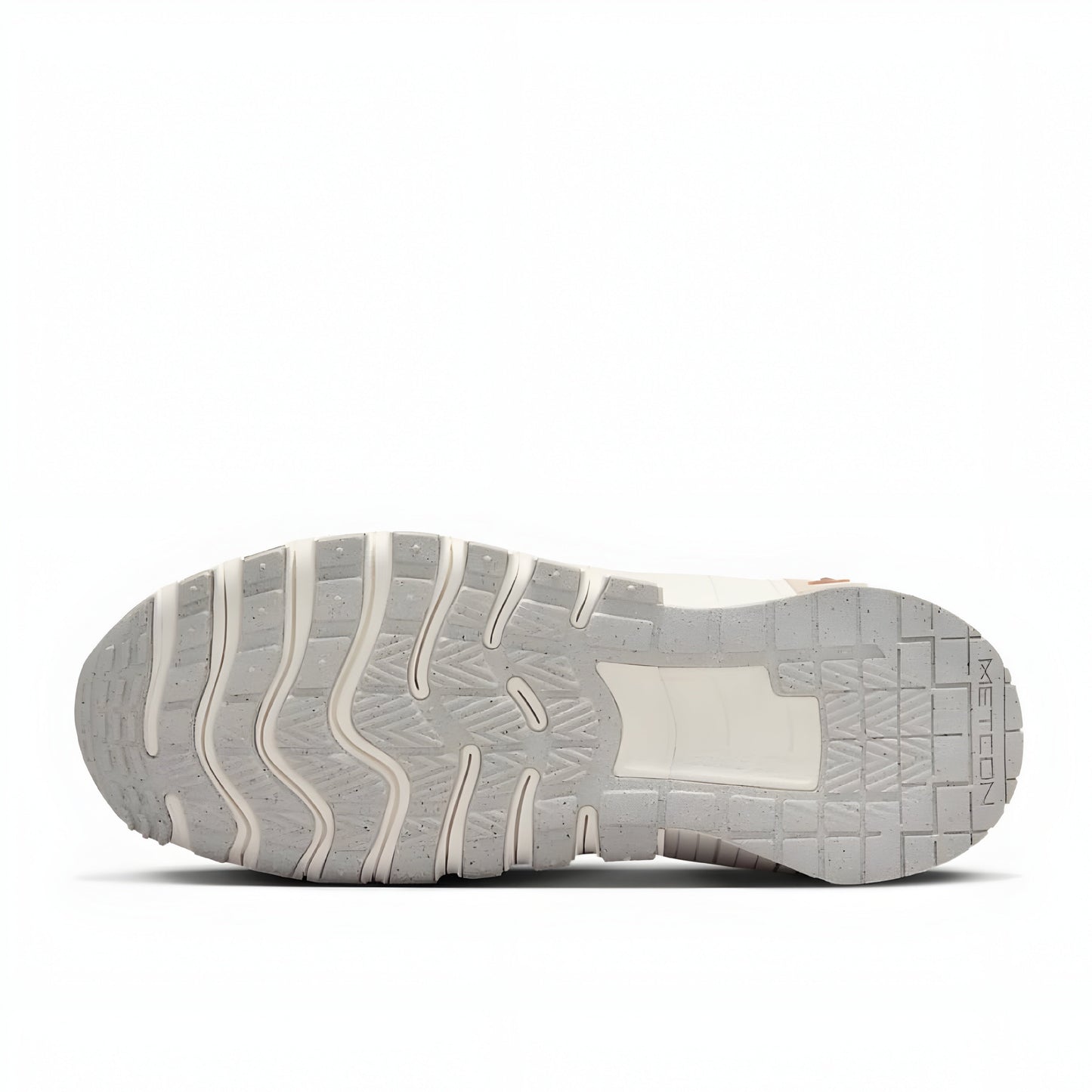 Nike Free Metcon 6 women's shoes in Ivory/Guava Ice/Sail/Metallic Red Bronze.