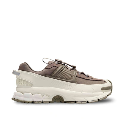 Nike Zoom Vomero Roam Winterized in Light Bone/Court Purple/Gum Dark Brown/Mink Brown.
