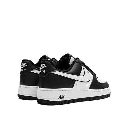 Nike Air Force 1 Low, white /swoosh panda.