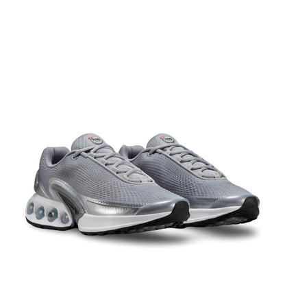 Nike Air Max Dawn Premium in Metallic Silver/White.