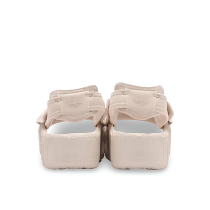 Adidas Adilette 22 XLG sandals in pink.