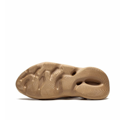 Adidas Yeezy Foam RNRs Clay Taupe.