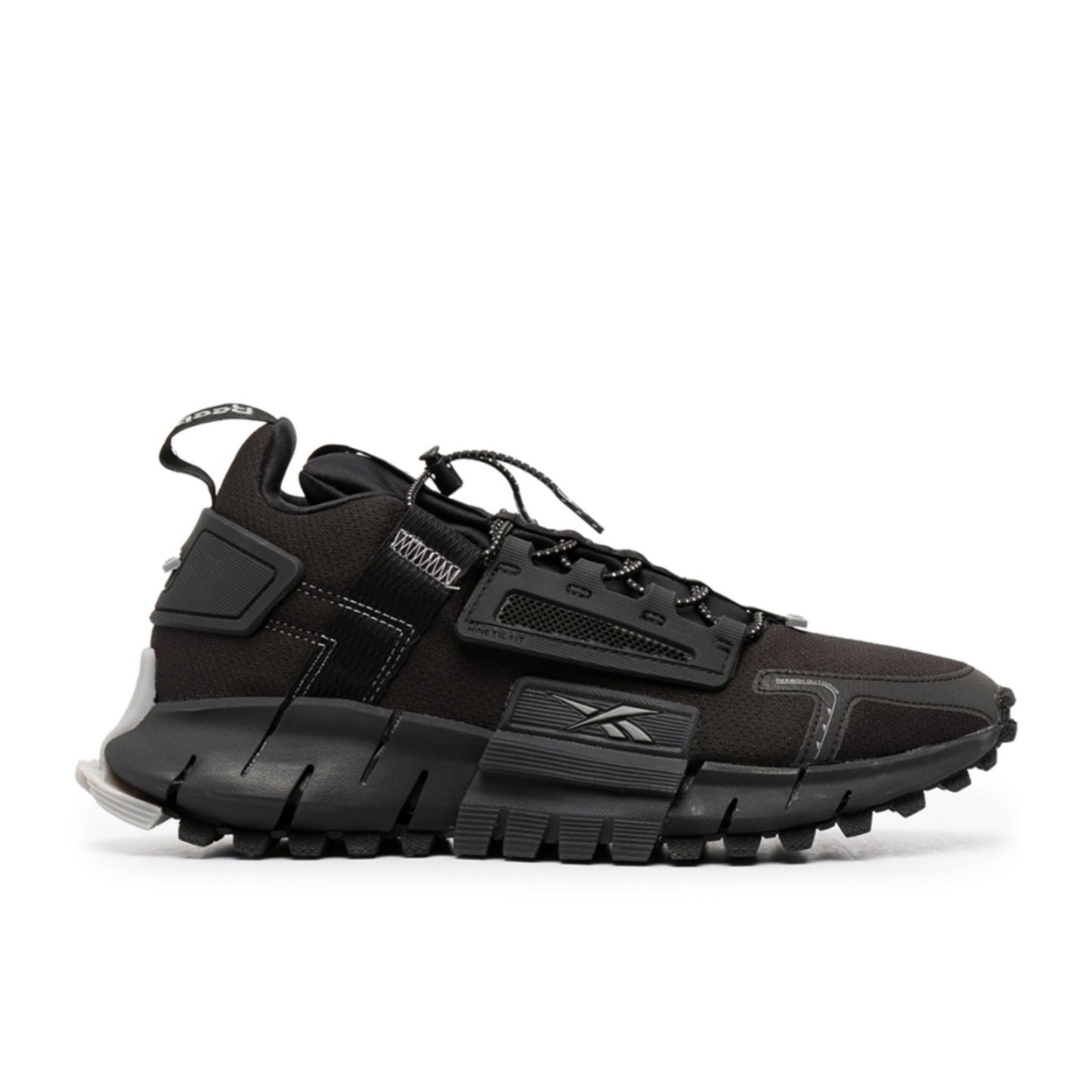 Reebok Zig Kinetica Edge Trainers in Black.