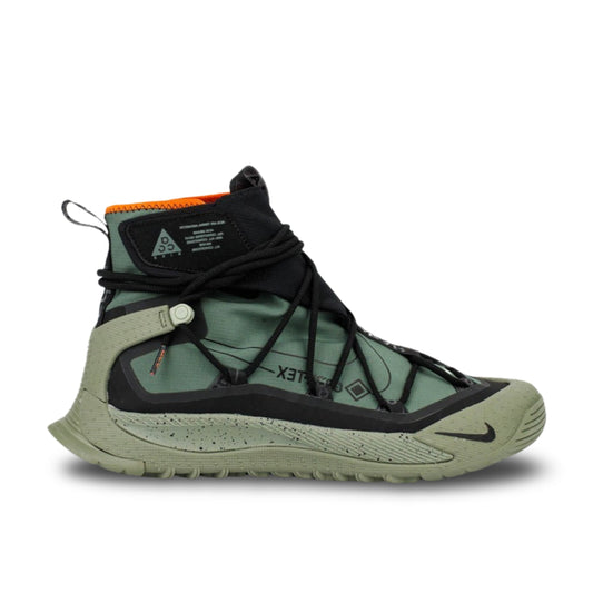 Nike ACG Air Terra Antarktik in Juniper Fog and Black.