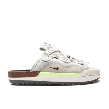 Nike Offline 2.0 in Bone/Faded Volt.