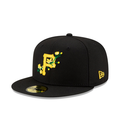 Pittsburgh Pirates MLB 59FIFTY Fitted Cap with Black Bloom Side Patch.